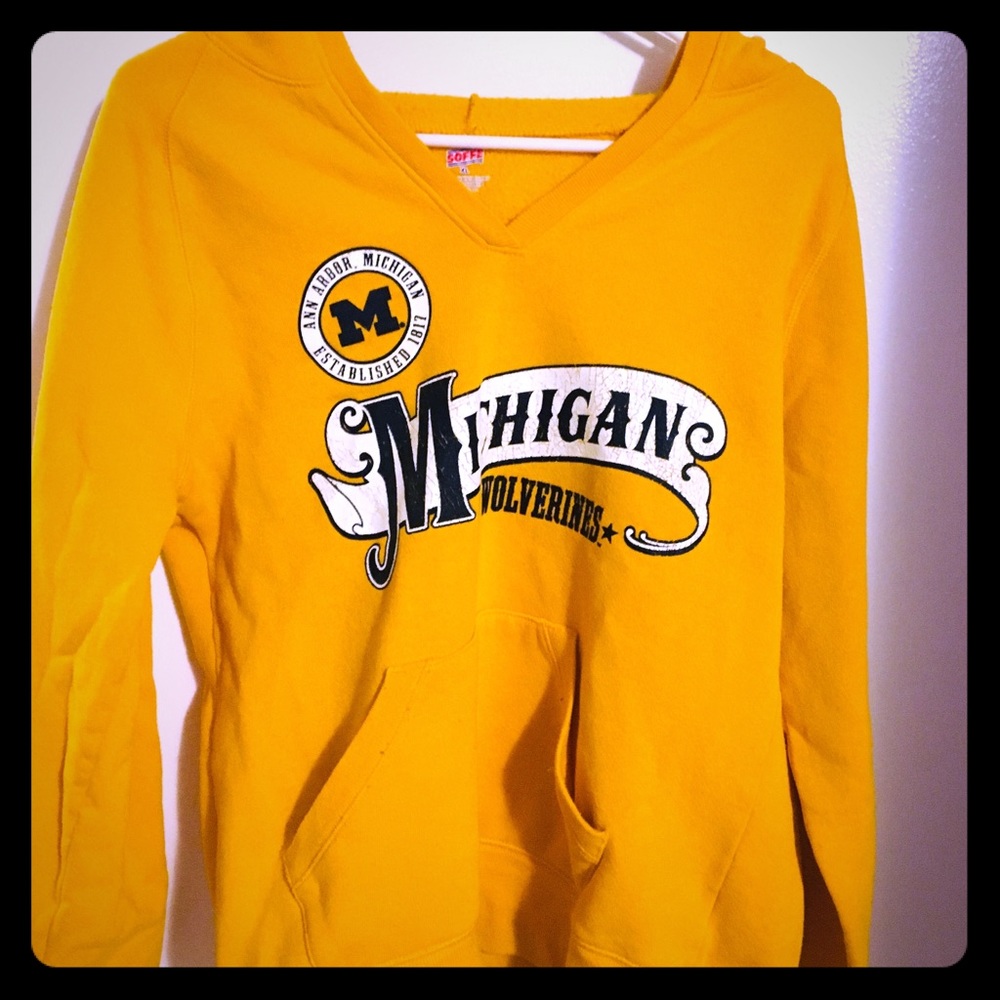 Michigan Wolverines V-neck hoodie